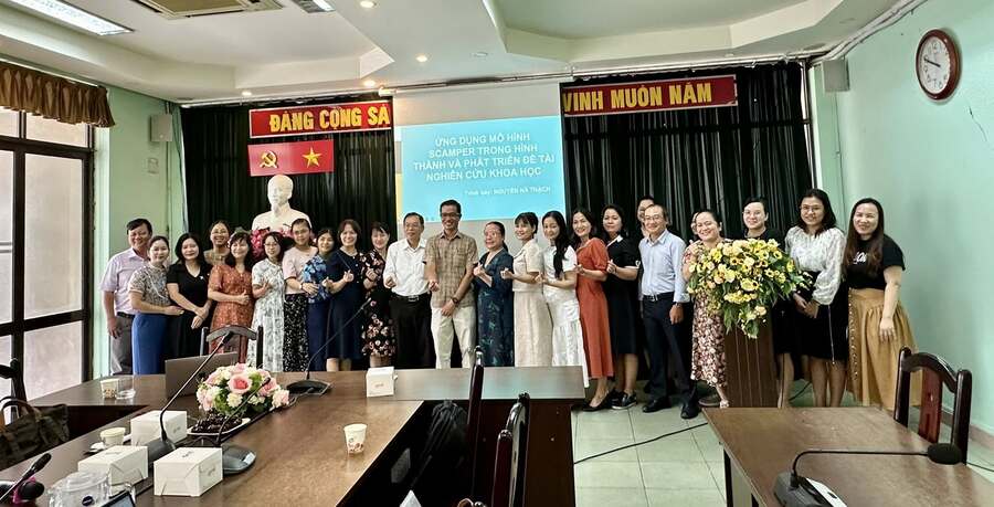 Toạ đàm nghiên cứu khoa học năm 2025 “Ứng dụng mô hình Scamper trong hình thành và phát triển đề tài nghiên cứu Khoa học” 